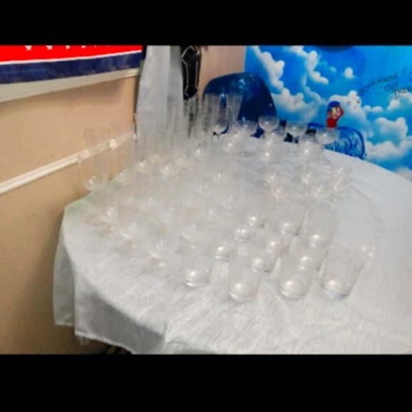 Antique crystal drinkware - Picture 1 of 12